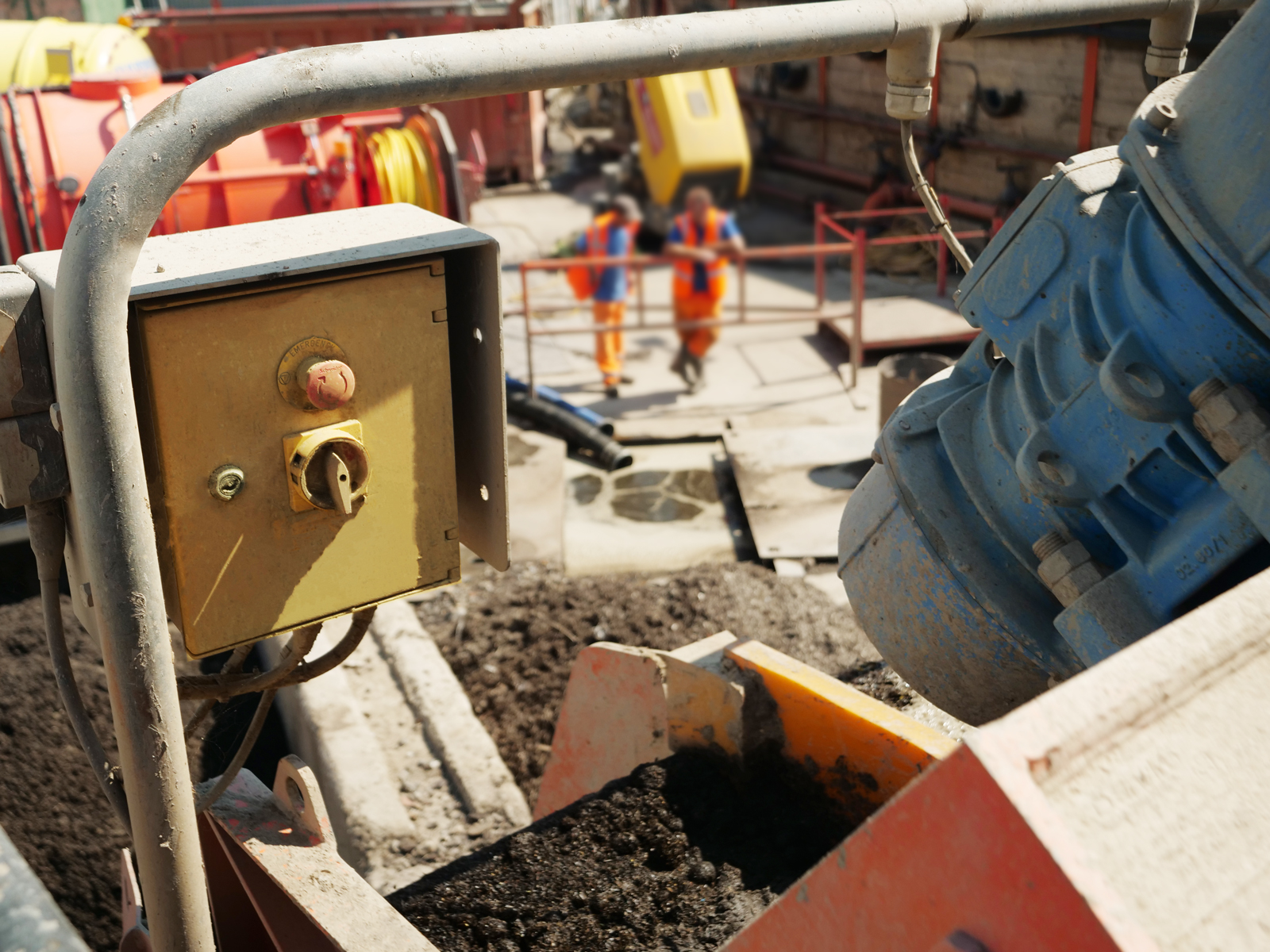 Specialist cleaning team for UK construction projects